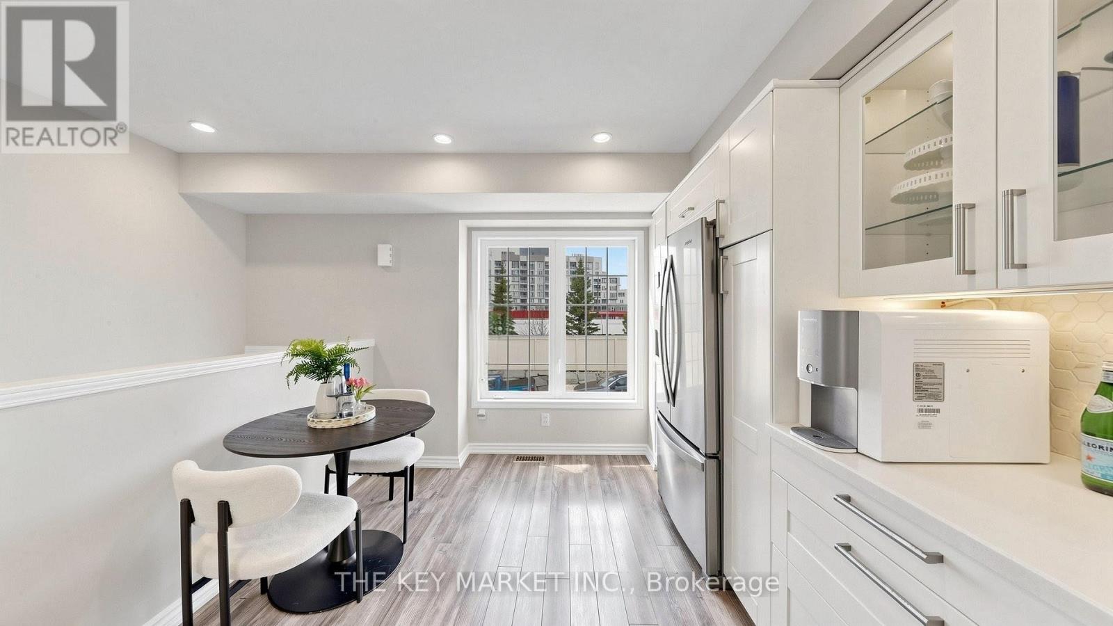 14 - 435 English Rose Lane, Oakville, Ontario  L6H 7S9 - Photo 6 - W13147572