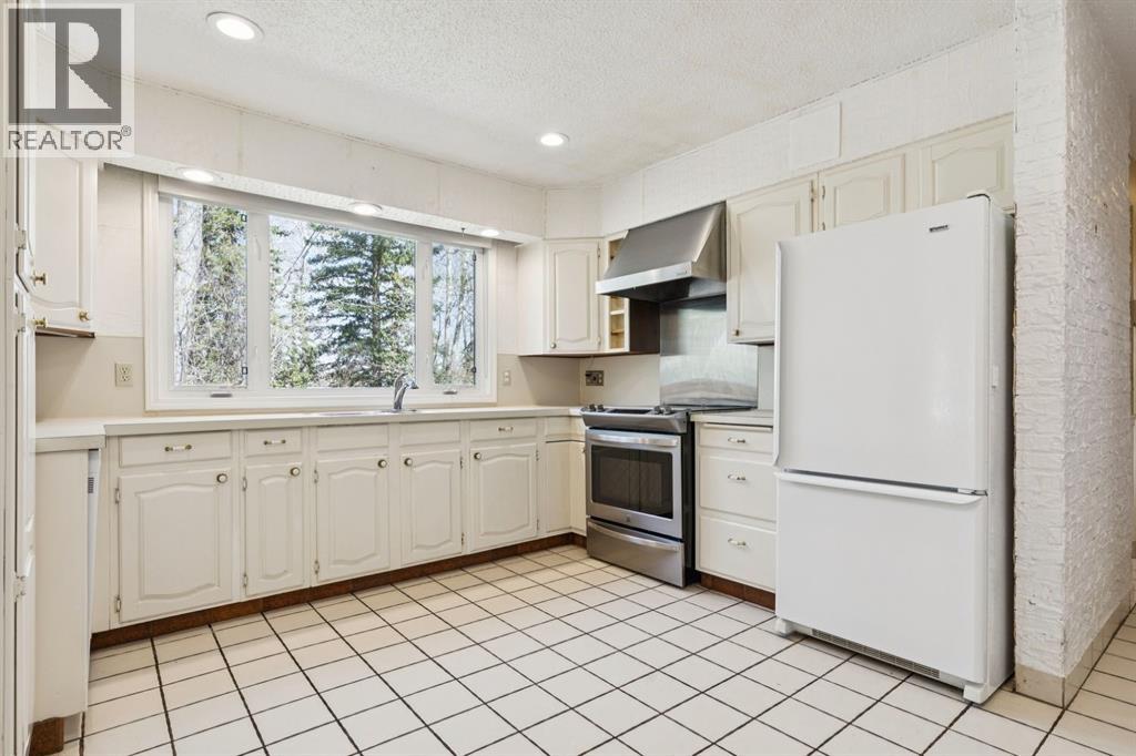 40 Varston Place NW, Calgary, Alberta  T3A 0B7 - Photo 17 - A2312406