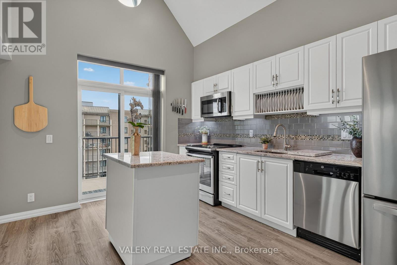 701 - 778 Laurelwood Drive, Waterloo, Ontario  N2V 0G3 - Photo 6 - X13147558