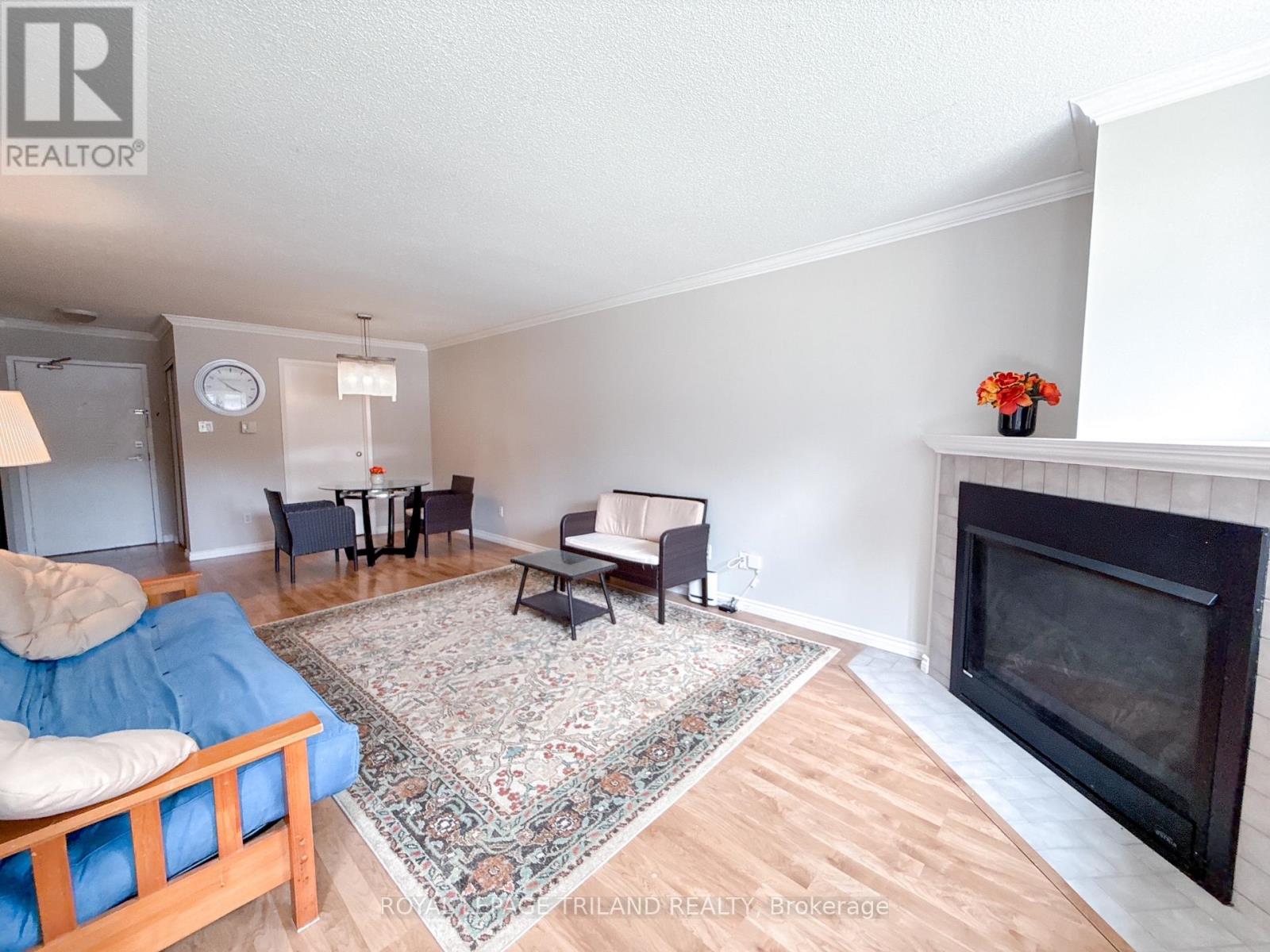 110 - 5 Jacksway Crescent, London North, Ontario  N5X 3T6 - Photo 4 - X12952852