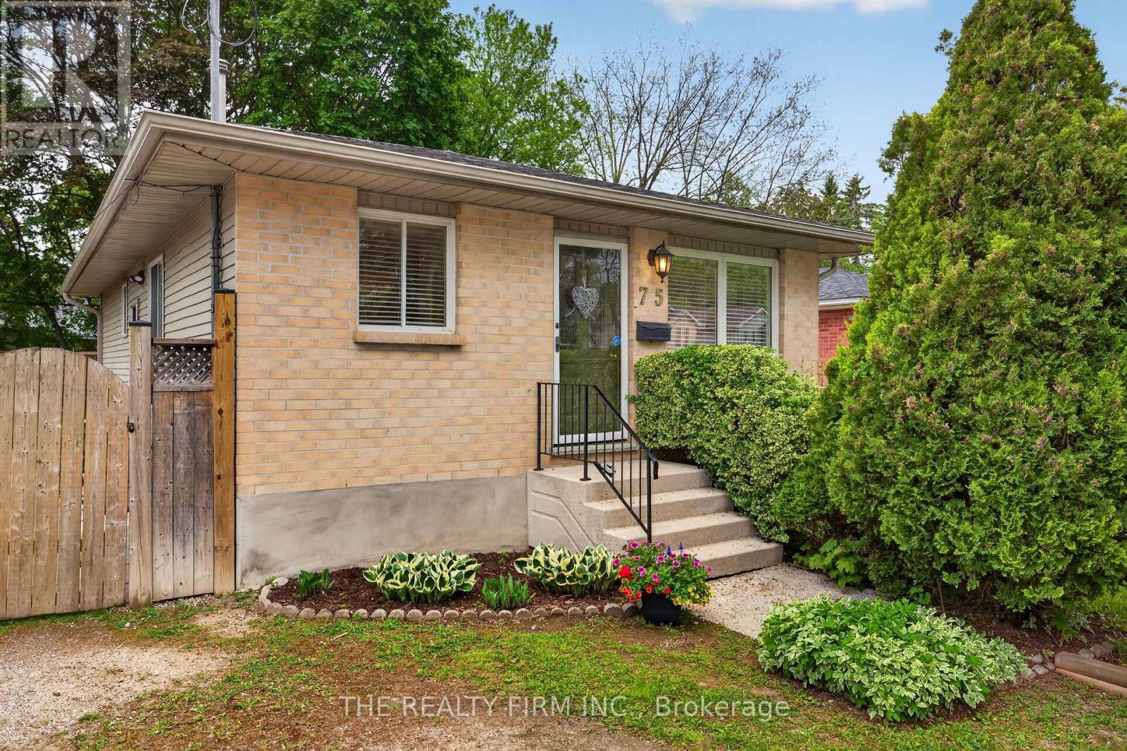 75 Briscoe Street W, London South (South E), Ontario  N6J 1M6 - Photo 1 - X13147640