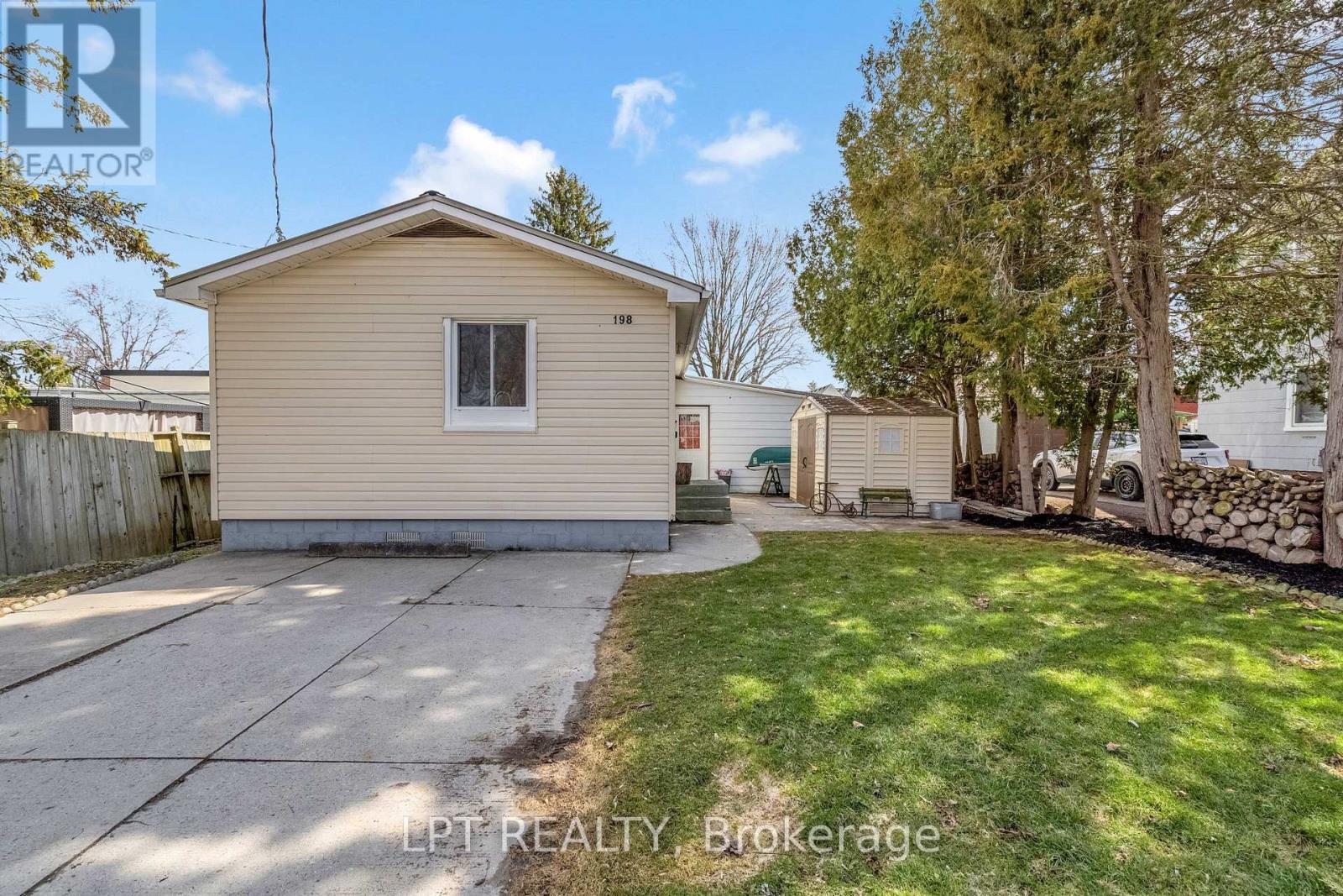 198 Munroe Street, West Elgin, Ontario  N0L 2P0 - Photo 3 - X13147642