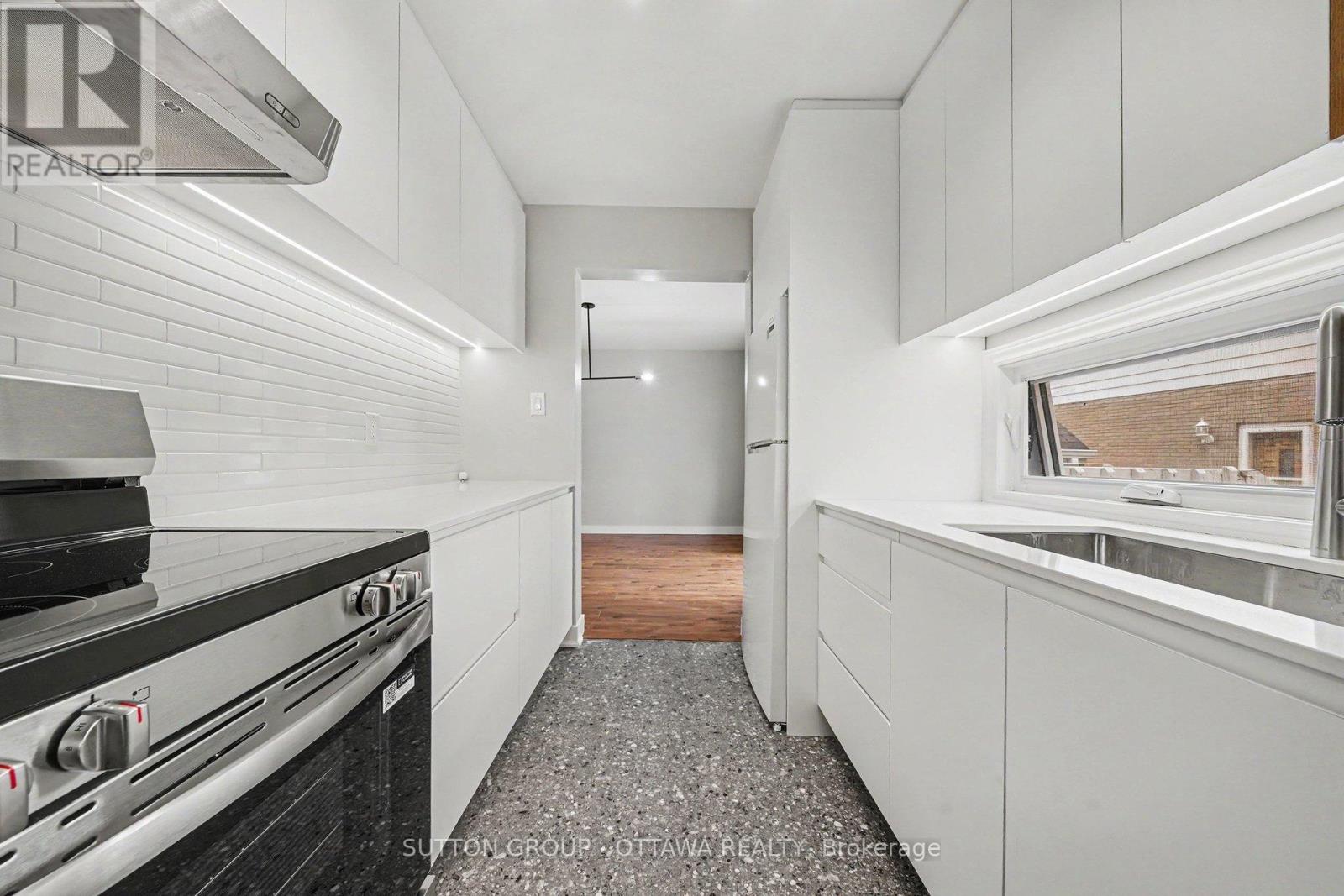 73 Scrivens Street, Ottawa, Ontario K2B 8N2 - Photo 10 - X13147672