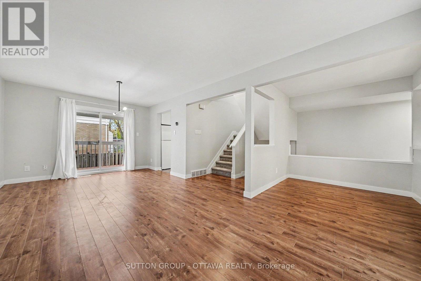 73 Scrivens Street, Ottawa, Ontario K2B 8N2 - Photo 7 - X13147672