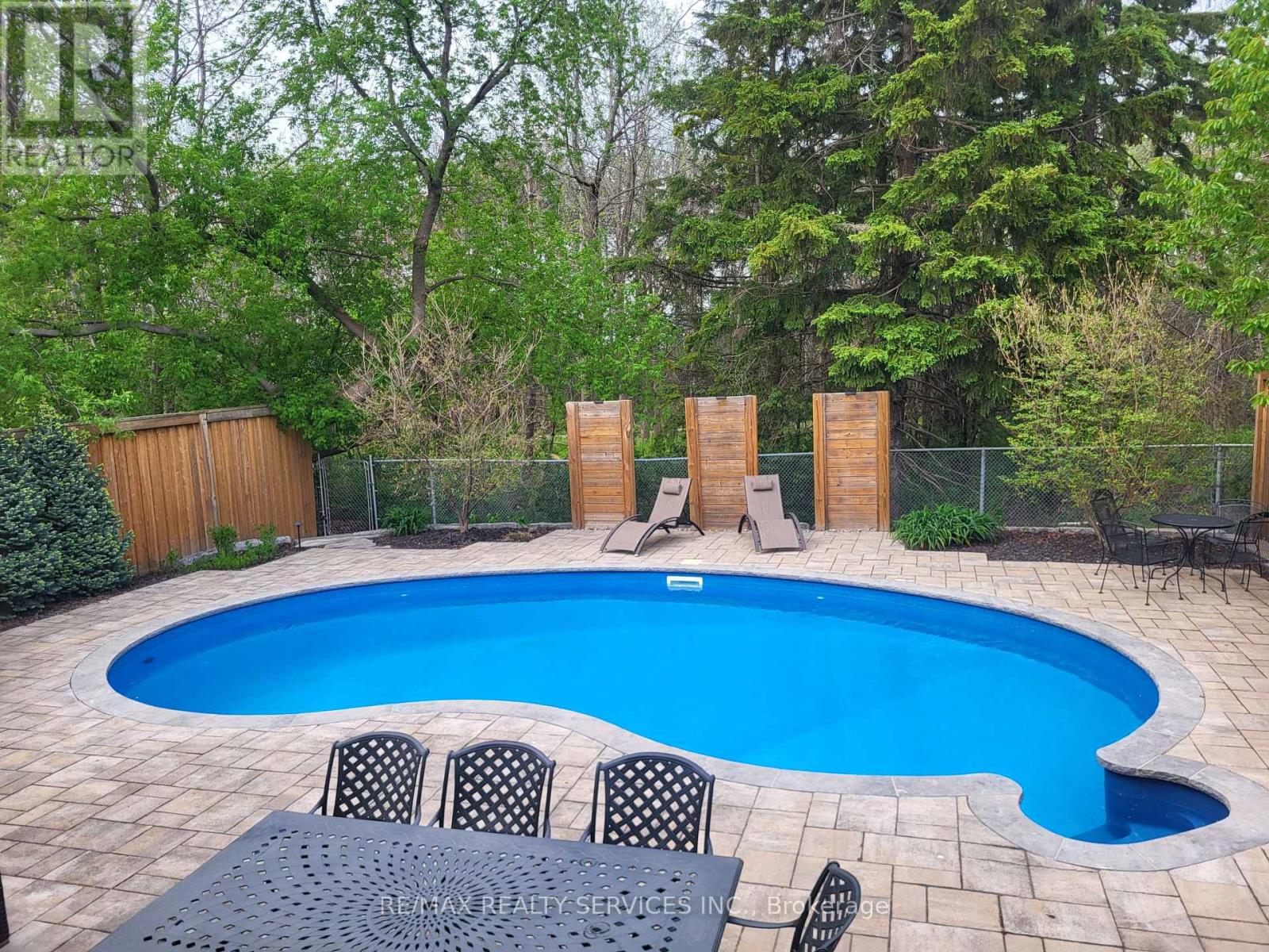 28 CHICKADEE CRESCENT, Brampton, Ontario