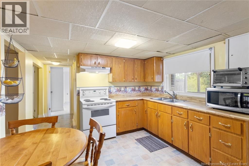 305 Maple Street, Fredericton, New Brunswick  E3A 3R3 - Photo 28 - NB139096
