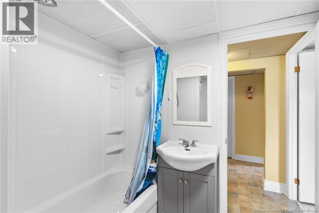 305 Maple Street, Fredericton, New Brunswick  E3A 3R3 - Photo 42 - NB139096