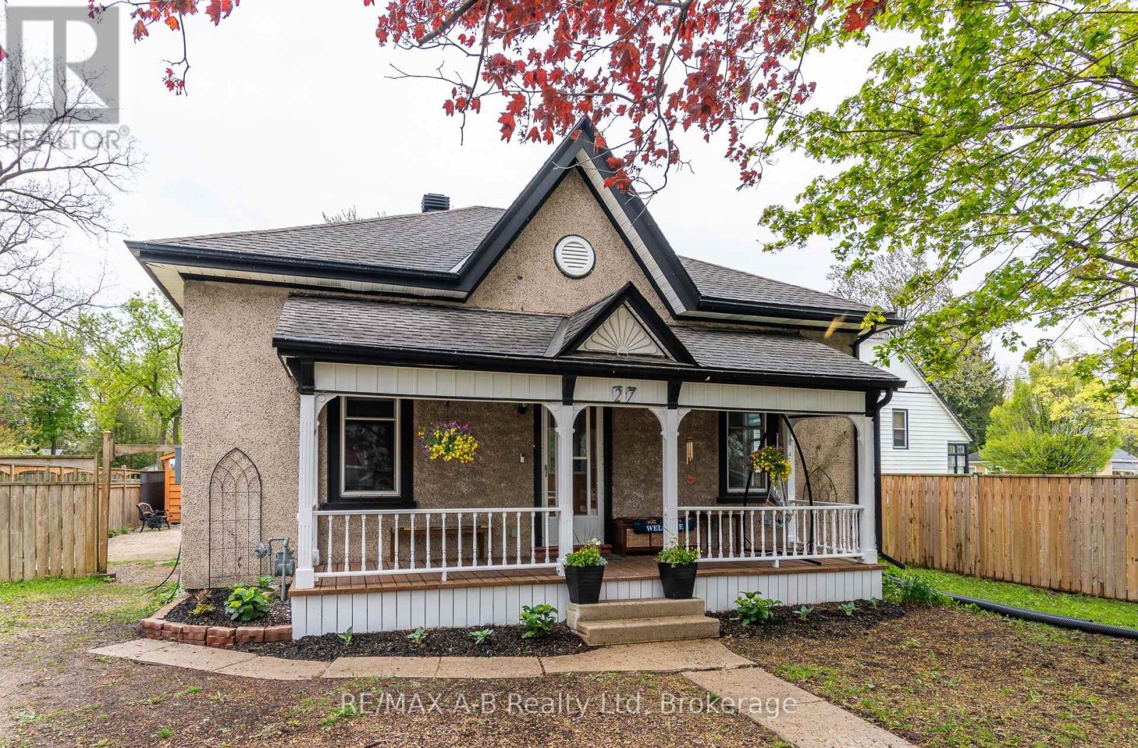 27 HOME STREET, Stratford, Ontario
