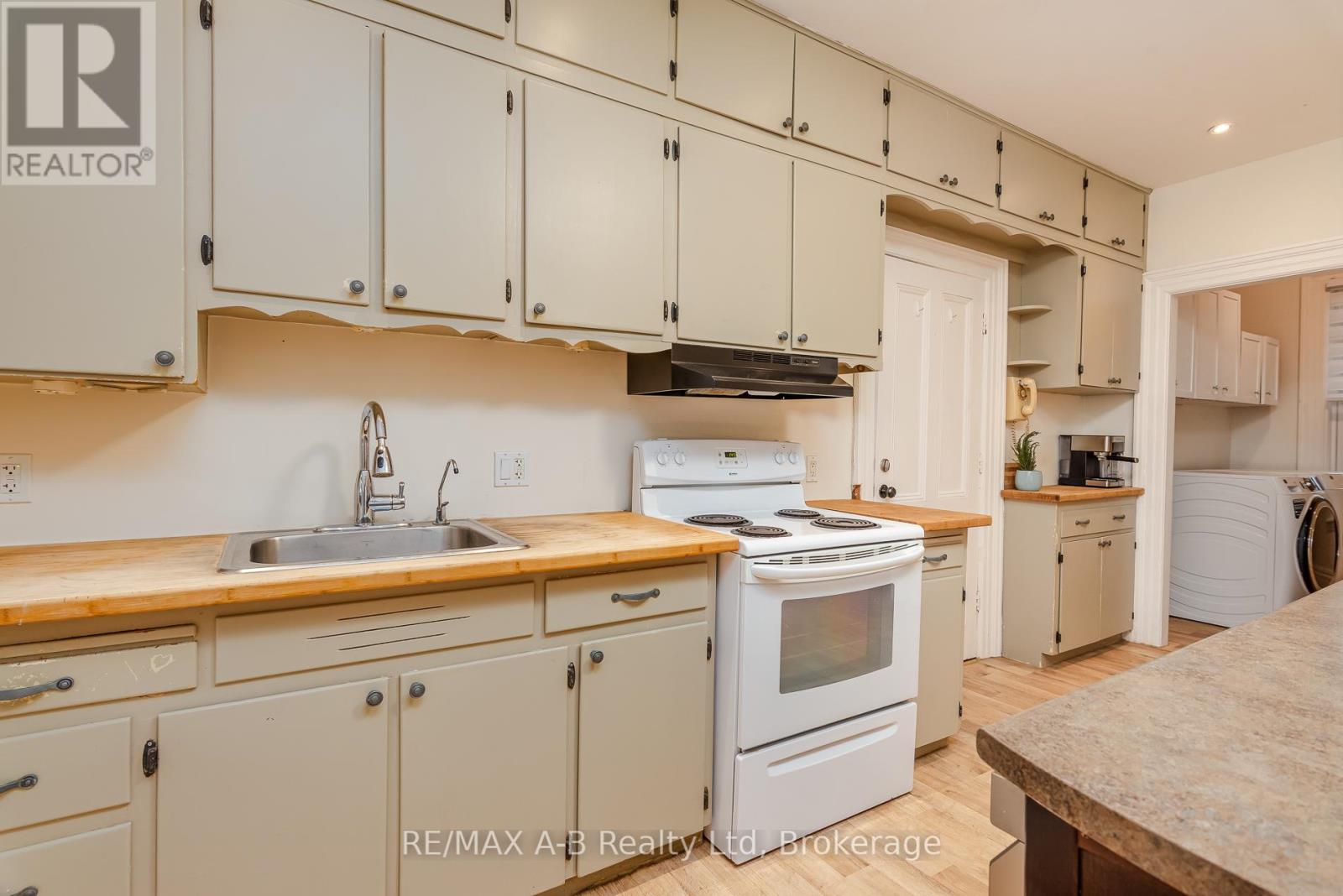 27 Home Street, Stratford, Ontario  N5A 1Z8 - Photo 22 - X13147604