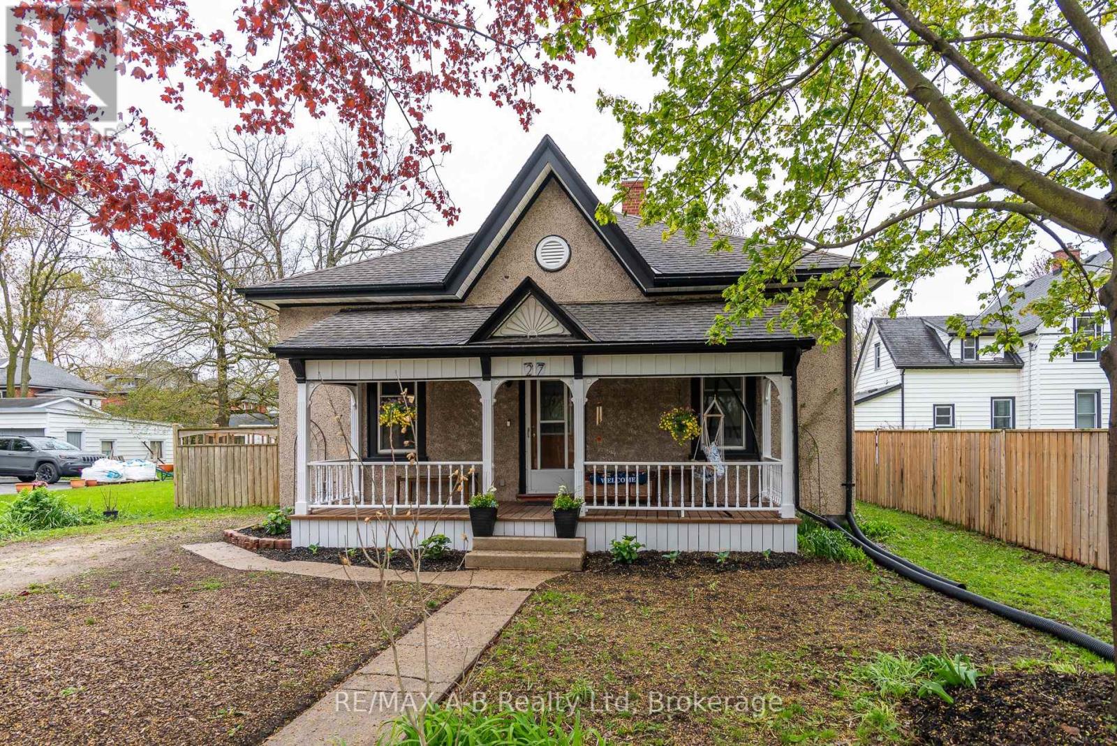 27 Home Street, Stratford, Ontario  N5A 1Z8 - Photo 4 - X13147604
