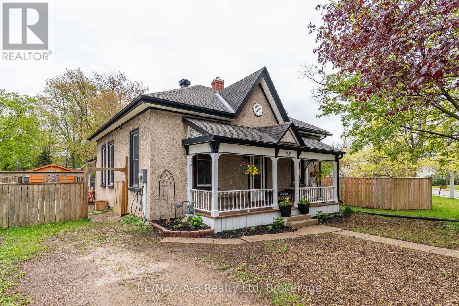 27 Home Street, Stratford, Ontario  N5A 1Z8 - Photo 6 - X13147604