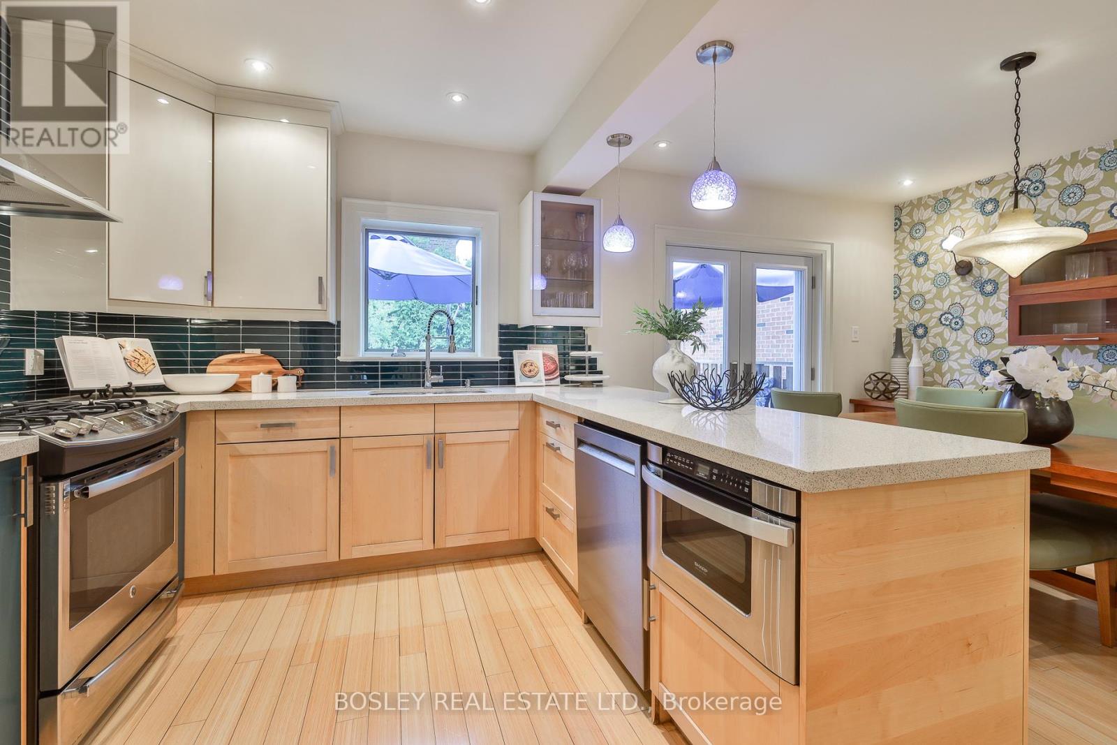 164 Hanna Road, Toronto, Ontario  M4G 3N8 - Photo 12 - C13147644