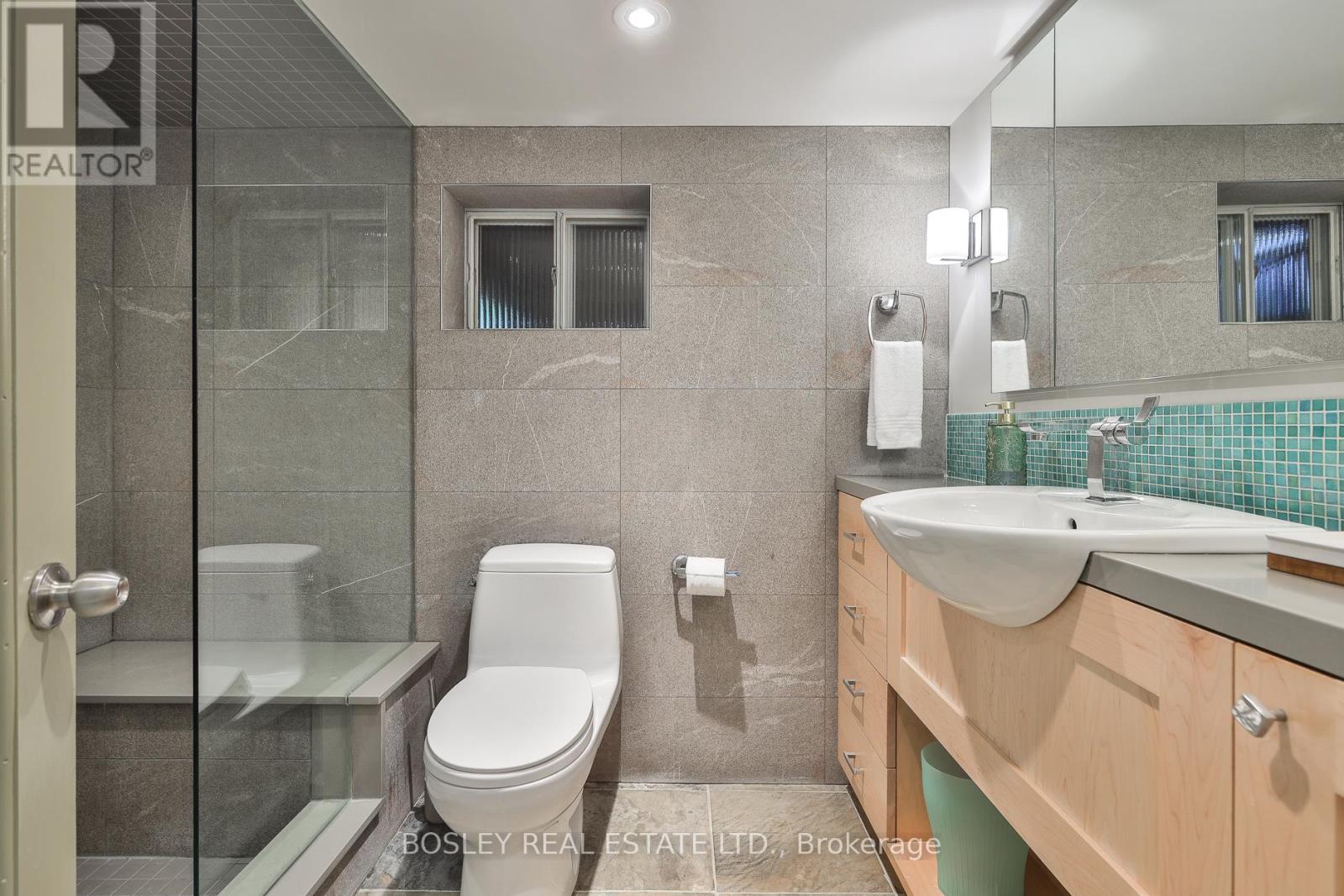 164 Hanna Road, Toronto, Ontario  M4G 3N8 - Photo 31 - C13147644