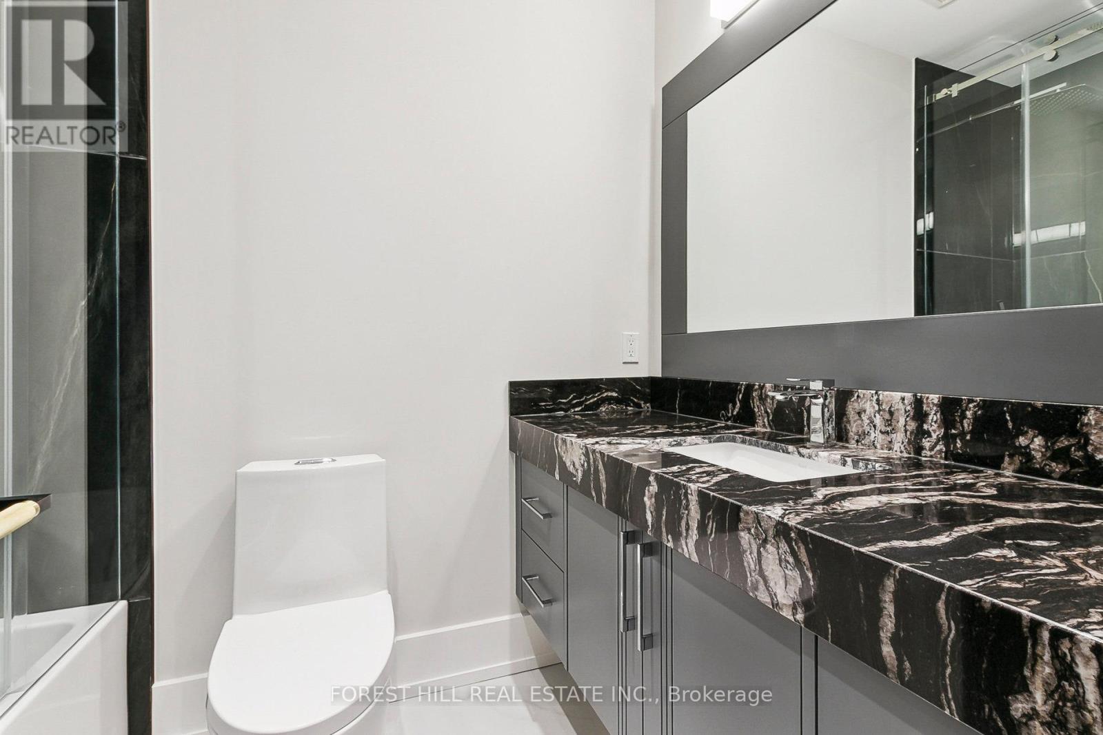 12 Otter Crescent, Toronto, Ontario  M5N 2W2 - Photo 31 - C13147658