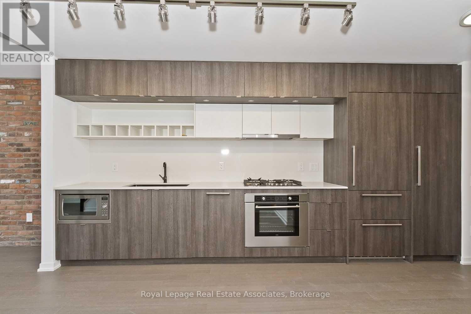 Ph1 - 138 St Helens Avenue, Toronto, Ontario M6H 0B8 - Photo 6 - C13147670
