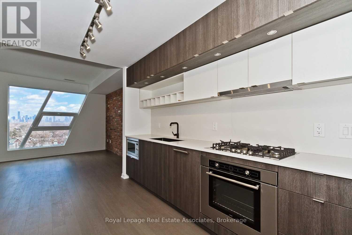 Ph1 - 138 St Helens Avenue, Toronto, Ontario M6H 0B8 - Photo 7 - C13147670
