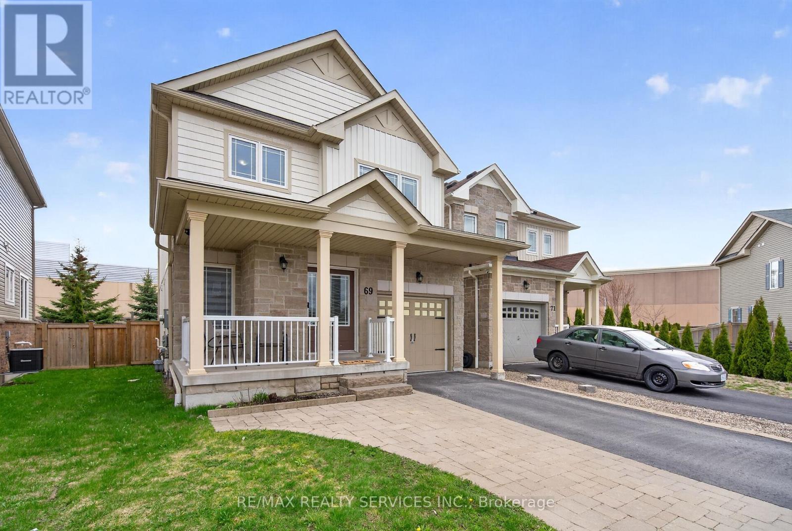 69 Mantz Crescent, Whitby, Ontario L1R 0L2 - Photo 3 - E13147662