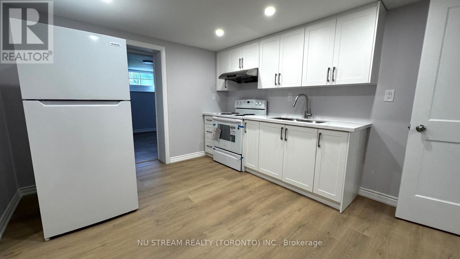 261 Essex Avenue, Richmond Hill, Ontario  L4C 2C3 - Photo 17 - N13147622