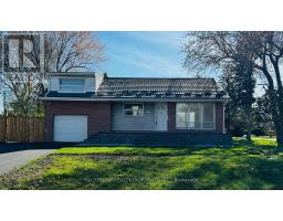 261 ESSEX AVENUE, Richmond Hill, Ontario