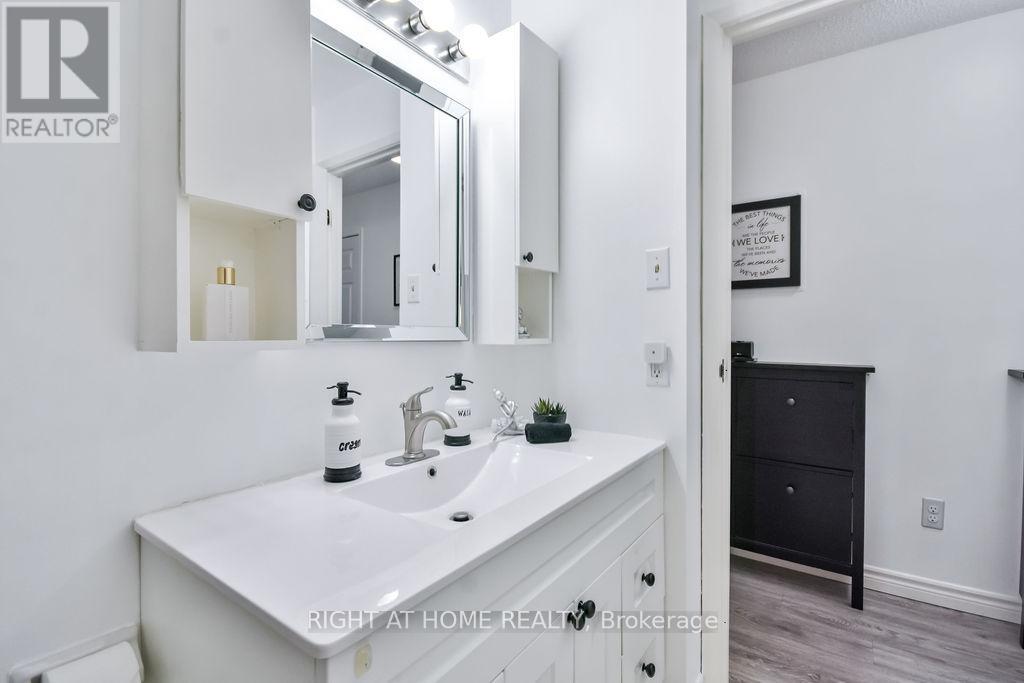 B6 - 179 Edgehill Drive, Barrie, Ontario  L4N 1L9 - Photo 17 - S13147654
