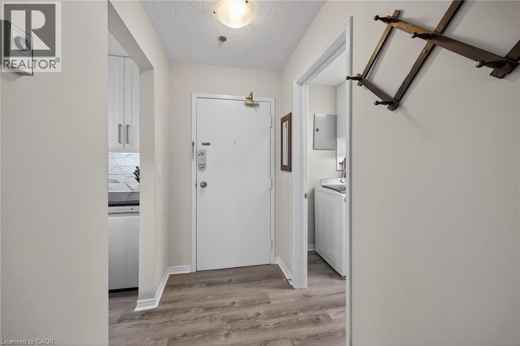 6 Niagara Street Unit# 208, Grimsby, Ontario  L3M 5A4 - Photo 5 - 40831702