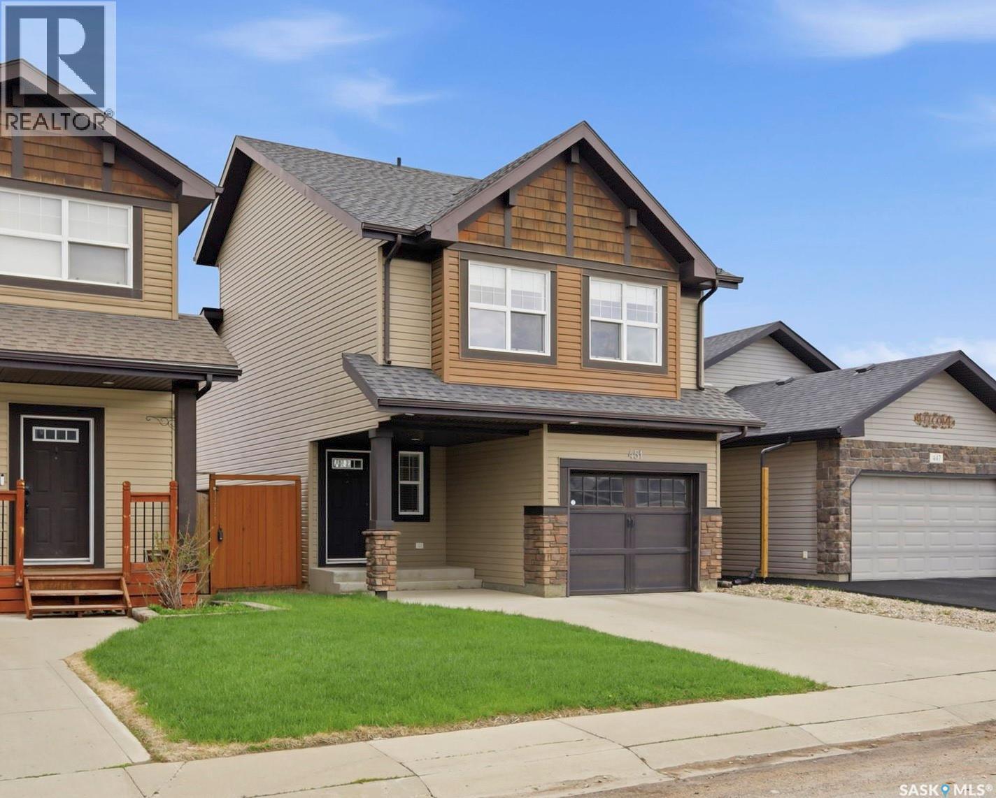 451 Henick Crescent, Saskatoon, Saskatchewan  S7R 0J4 - Photo 2 - SK036308