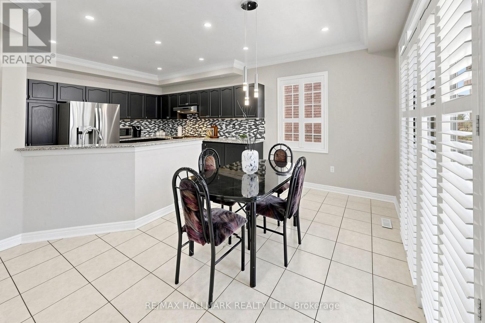 6611 Spinnaker Circle, Mississauga, Ontario  L5W 1R2 - Photo 18 - W13147634