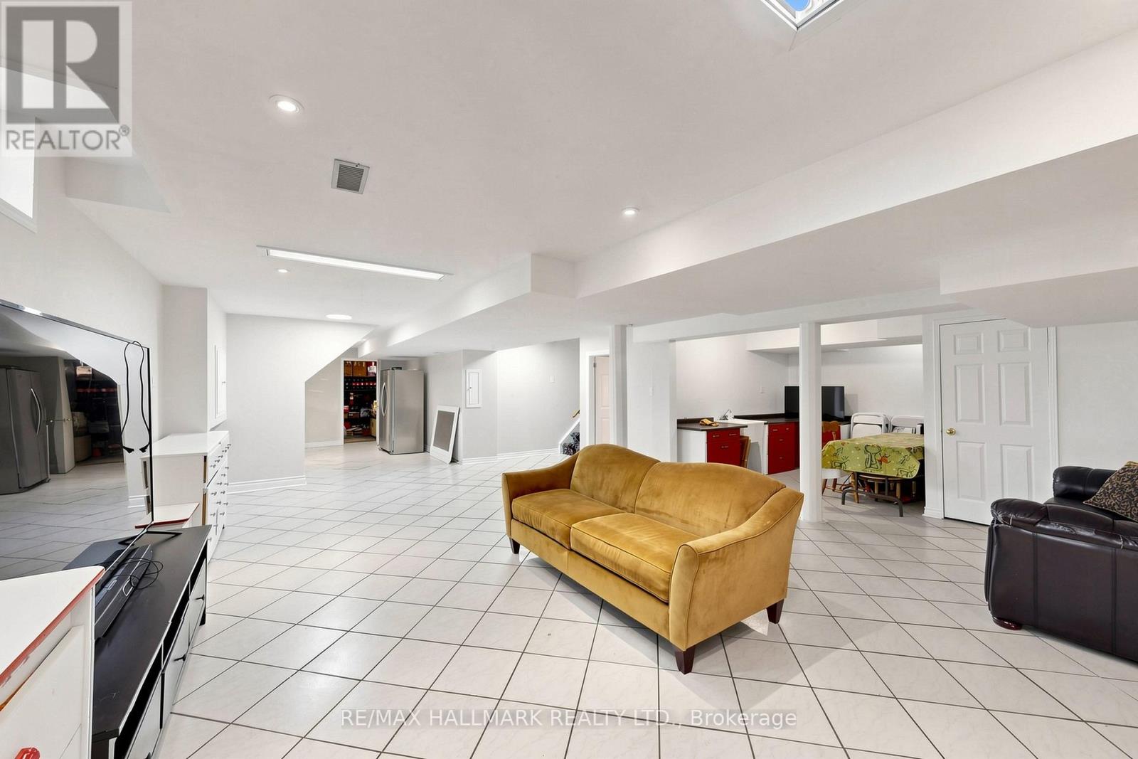 6611 Spinnaker Circle, Mississauga, Ontario  L5W 1R2 - Photo 40 - W13147634