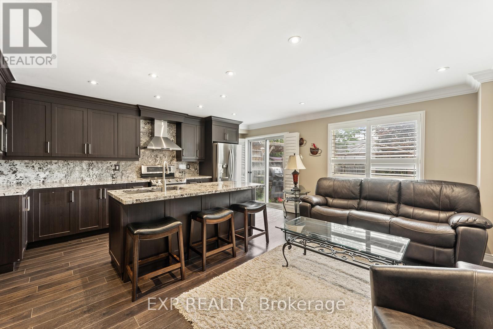 46 Waterbury Street, Caledon, Ontario L7E 1X4 - Photo 12 - W13147636