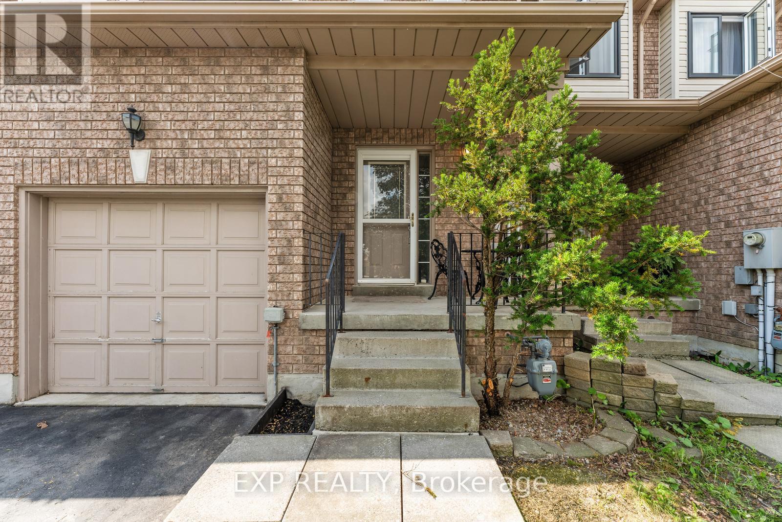 46 Waterbury Street, Caledon, Ontario L7E 1X4 - Photo 7 - W13147636