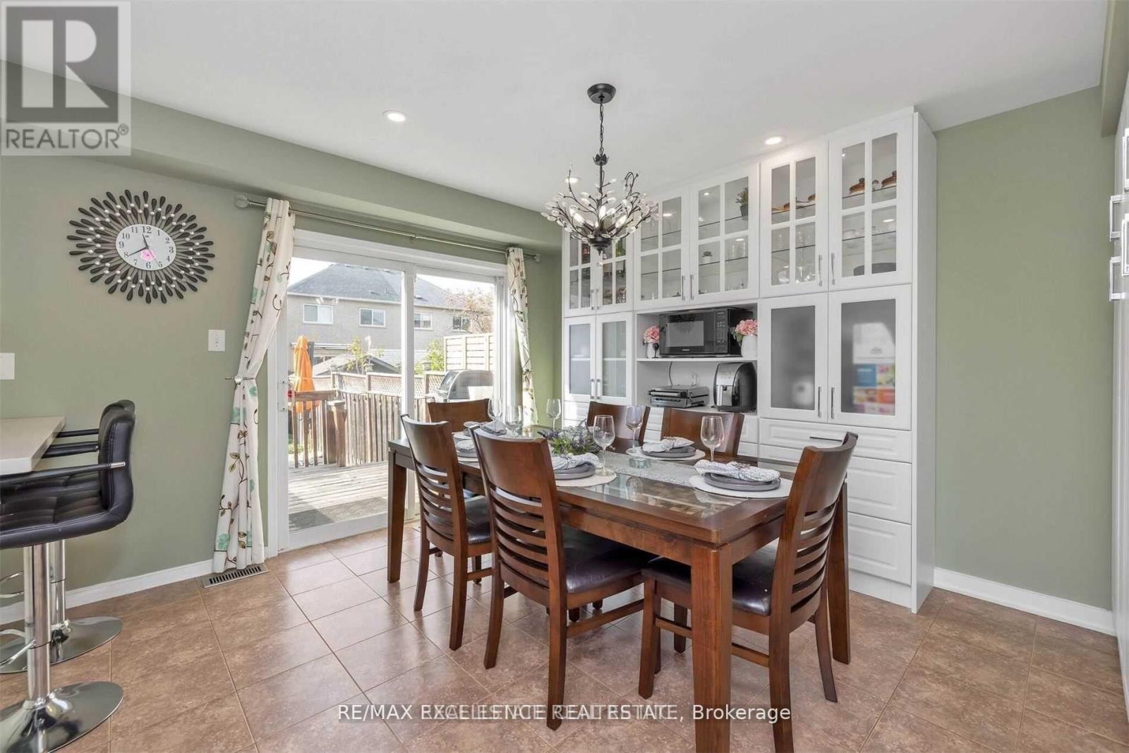 34 Snowberry Crescent S, Halton Hills, Ontario L7G 6M4 - Photo 10 - W13147650