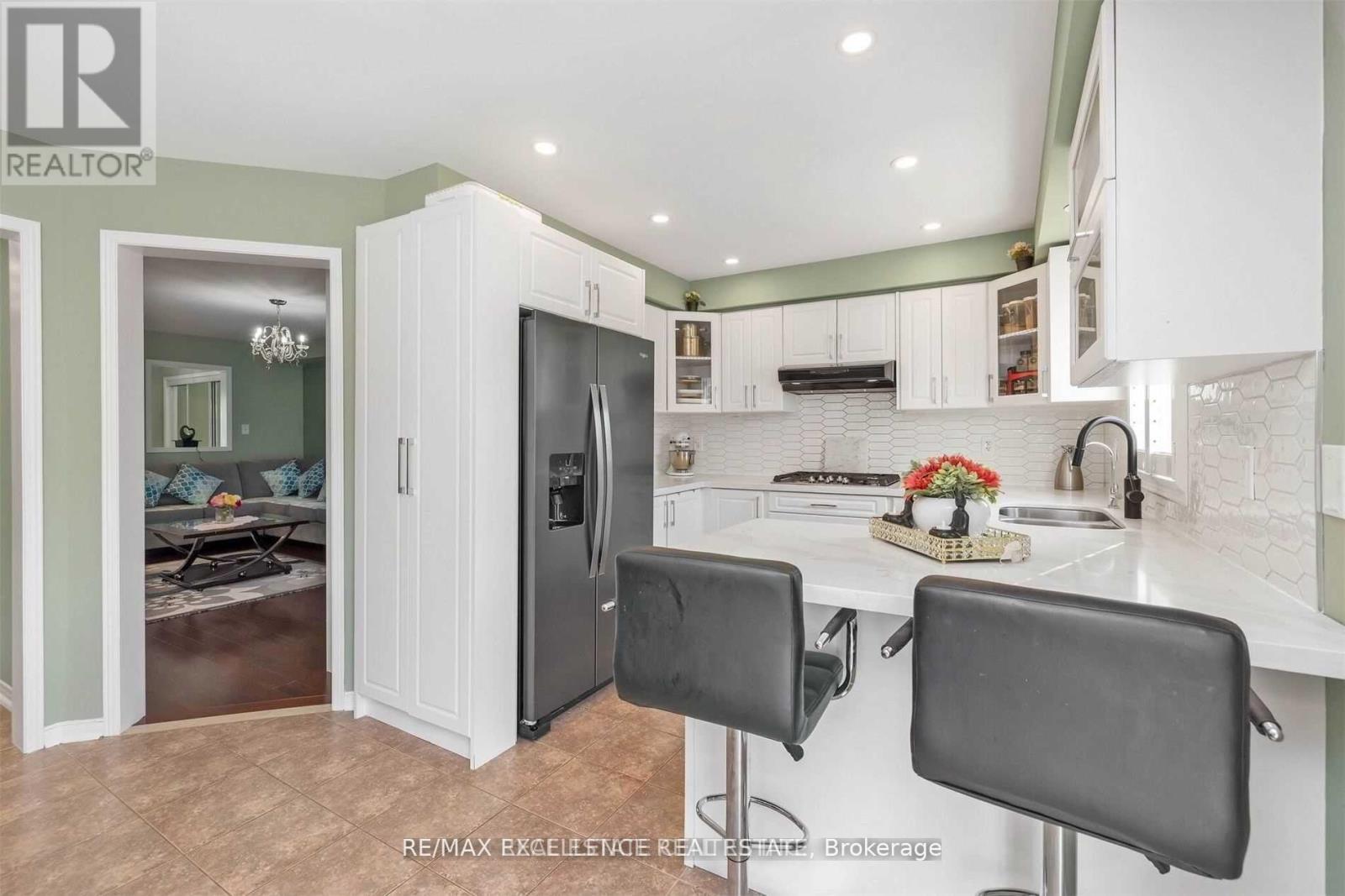 34 Snowberry Crescent S, Halton Hills, Ontario L7G 6M4 - Photo 11 - W13147650