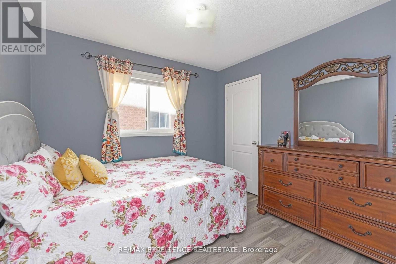 34 Snowberry Crescent S, Halton Hills, Ontario L7G 6M4 - Photo 17 - W13147650