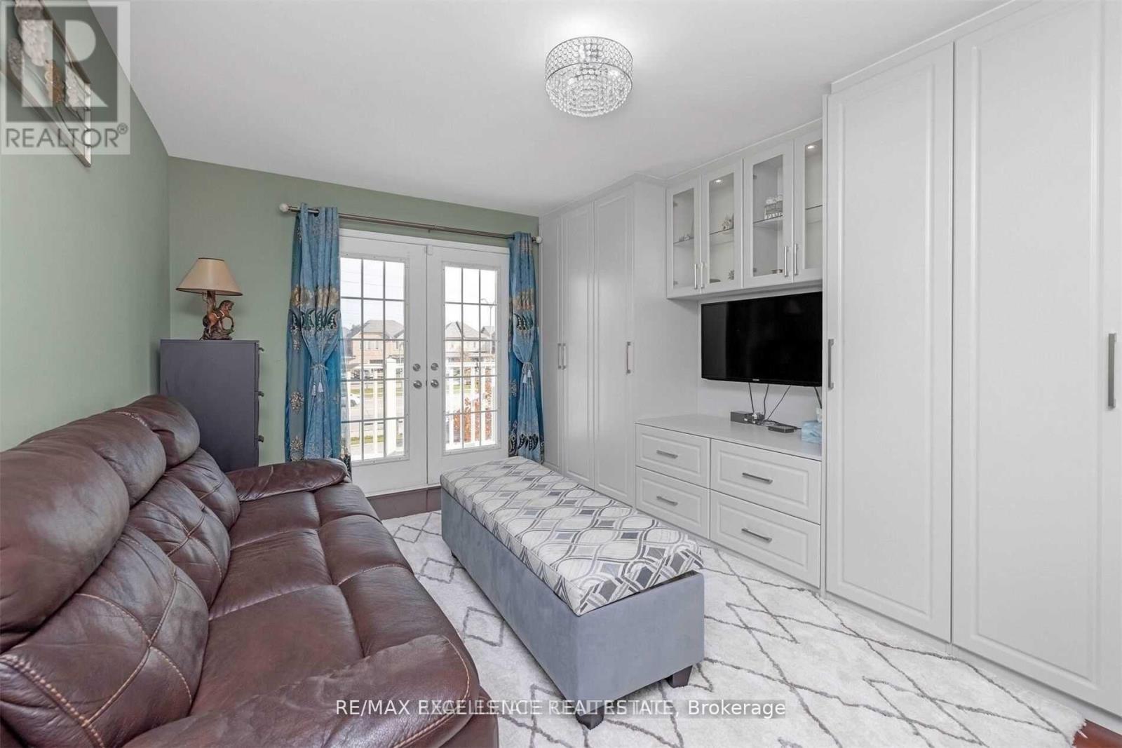 34 Snowberry Crescent S, Halton Hills, Ontario L7G 6M4 - Photo 18 - W13147650