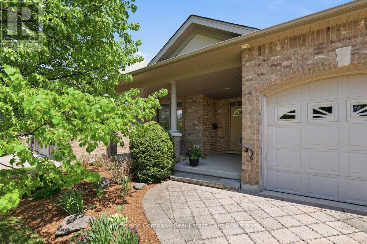 28 North Pointe Drive, Stratford, Ontario N5A 8C3 - Photo 2 - X12919364