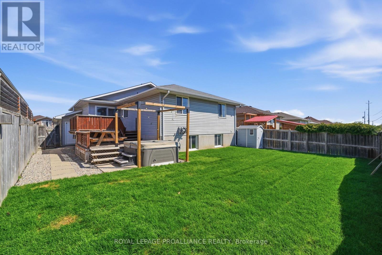 12 Ridgeview Lane, Quinte West, Ontario  K8V 5P8 - Photo 45 - X13147720