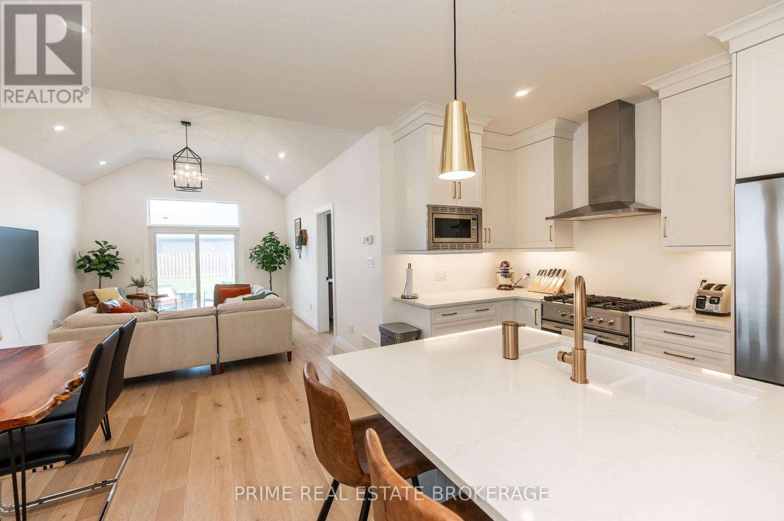 51 Compass Trail, Central Elgin, Ontario  L5G 4T8 - Photo 11 - X13147742