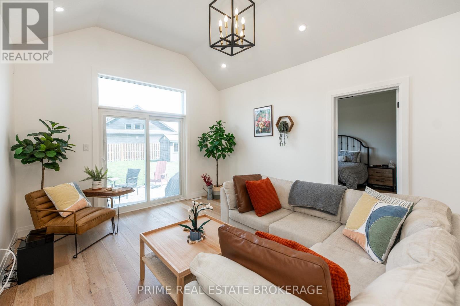 51 Compass Trail, Central Elgin, Ontario  L5G 4T8 - Photo 18 - X13147742
