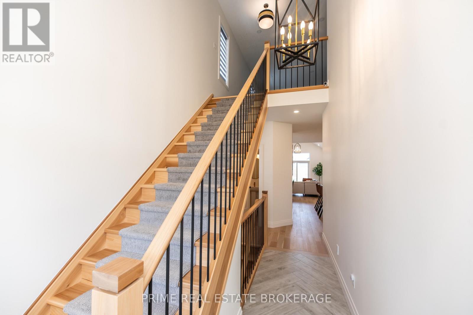 51 Compass Trail, Central Elgin, Ontario  L5G 4T8 - Photo 4 - X13147742
