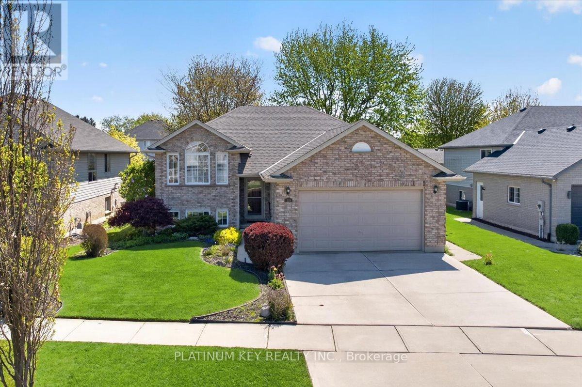 519 Darcy Drive, Strathroy-Caradoc (Ne), Ontario  N7G 4L1 - Photo 1 - X13147746