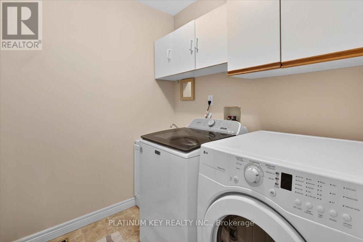519 Darcy Drive, Strathroy-Caradoc (Ne), Ontario  N7G 4L1 - Photo 16 - X13147746