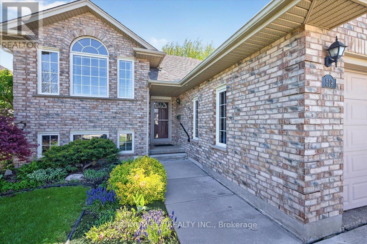 519 Darcy Drive, Strathroy-Caradoc (Ne), Ontario  N7G 4L1 - Photo 2 - X13147746