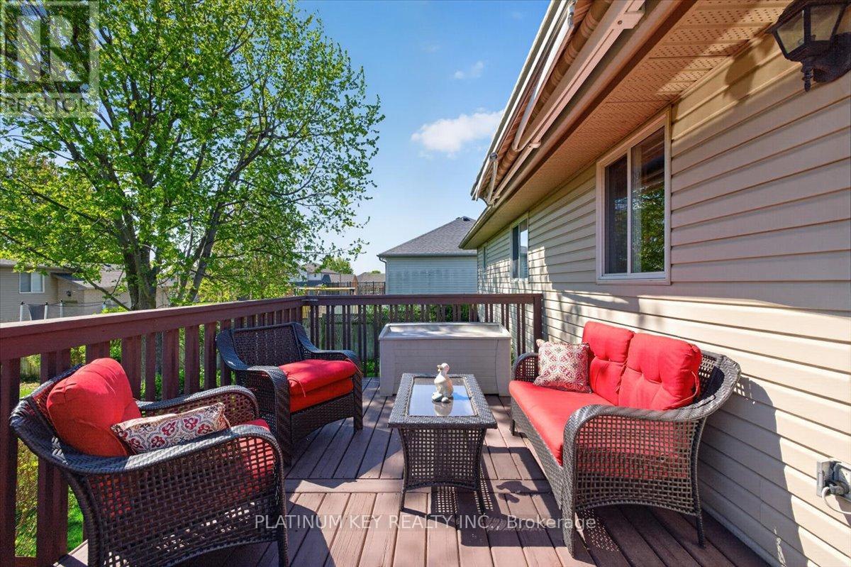 519 Darcy Drive, Strathroy-Caradoc (Ne), Ontario  N7G 4L1 - Photo 24 - X13147746