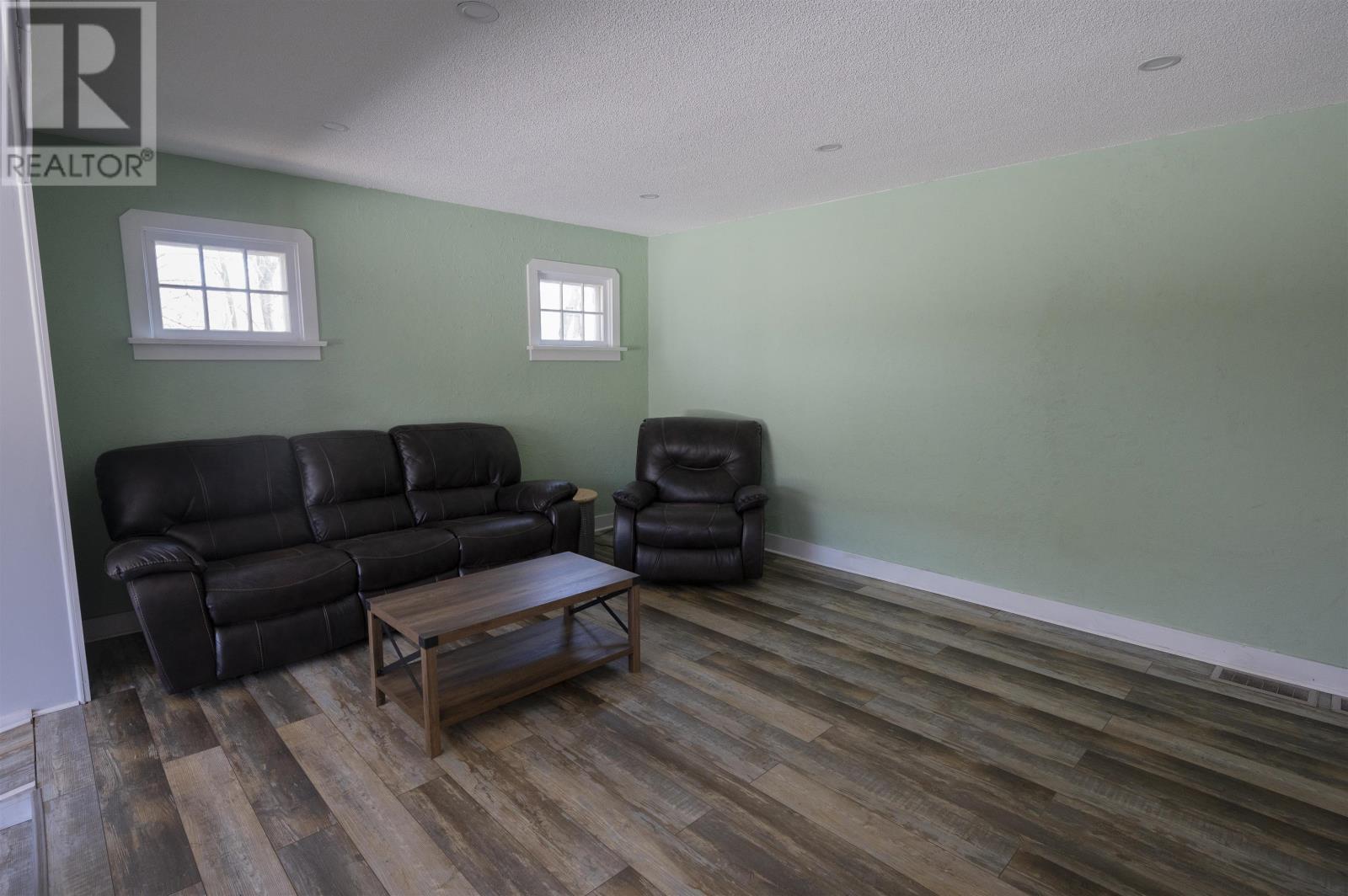 1744 Broadway Avenue, Thunder Bay, Ontario  P7K 1M5 - Photo 7 - TB2601004