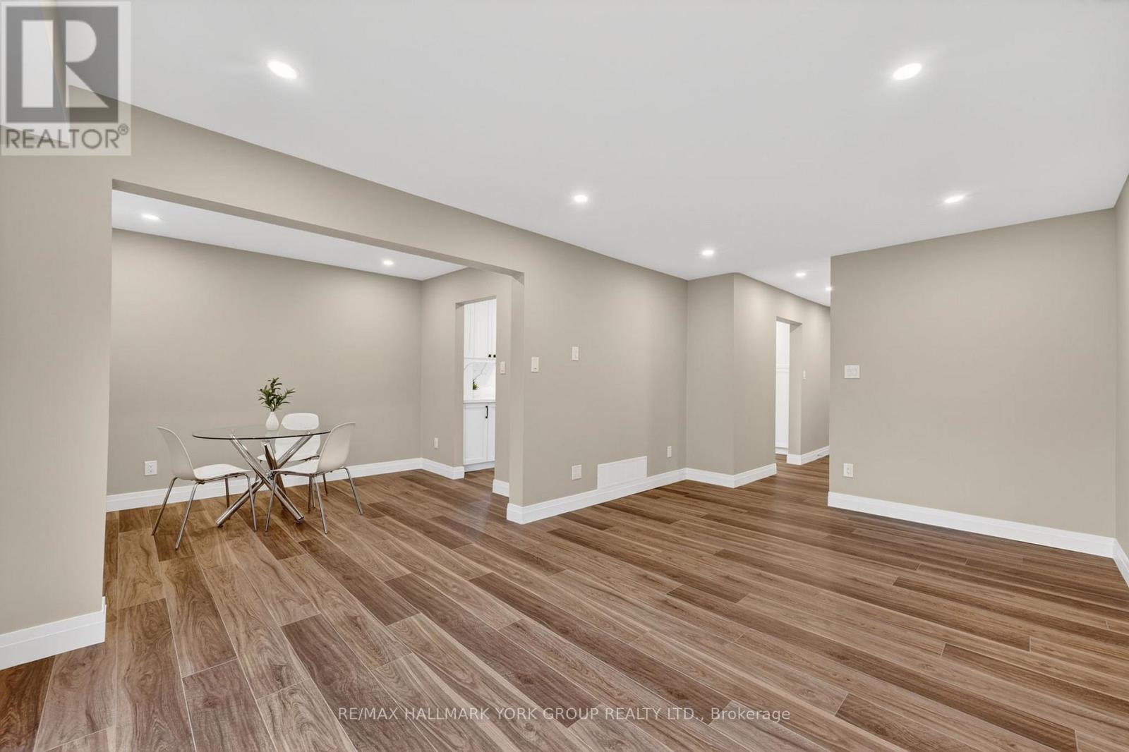 176 Spruce Street, Aurora, Ontario  L4G 3P3 - Photo 8 - N13131546