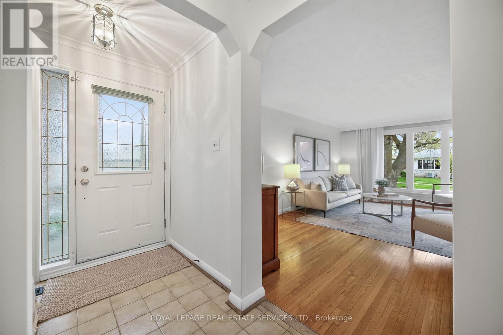 49 Stevenharris Drive, Toronto, Ontario M9C 1V2 - Photo 3 - W13141912