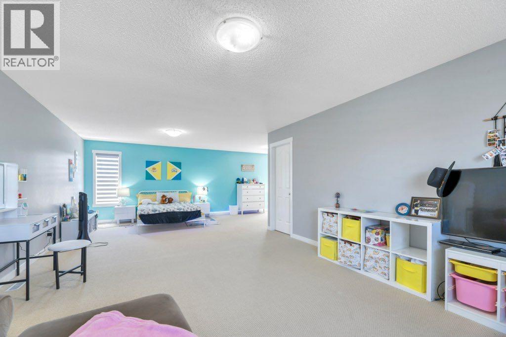 712 East Chestermere Drive, Chestermere, Alberta  T1X 1A5 - Photo 42 - A2309919