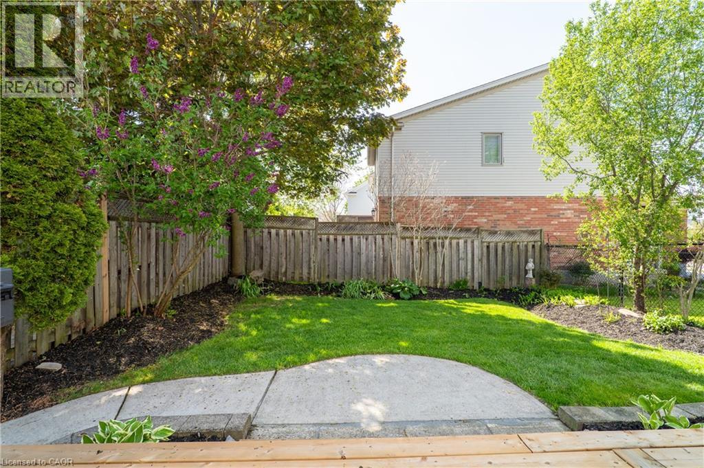 635 Bonavista Drive, Waterloo, Ontario  N2K 4B3 - Photo 42 - 40825888
