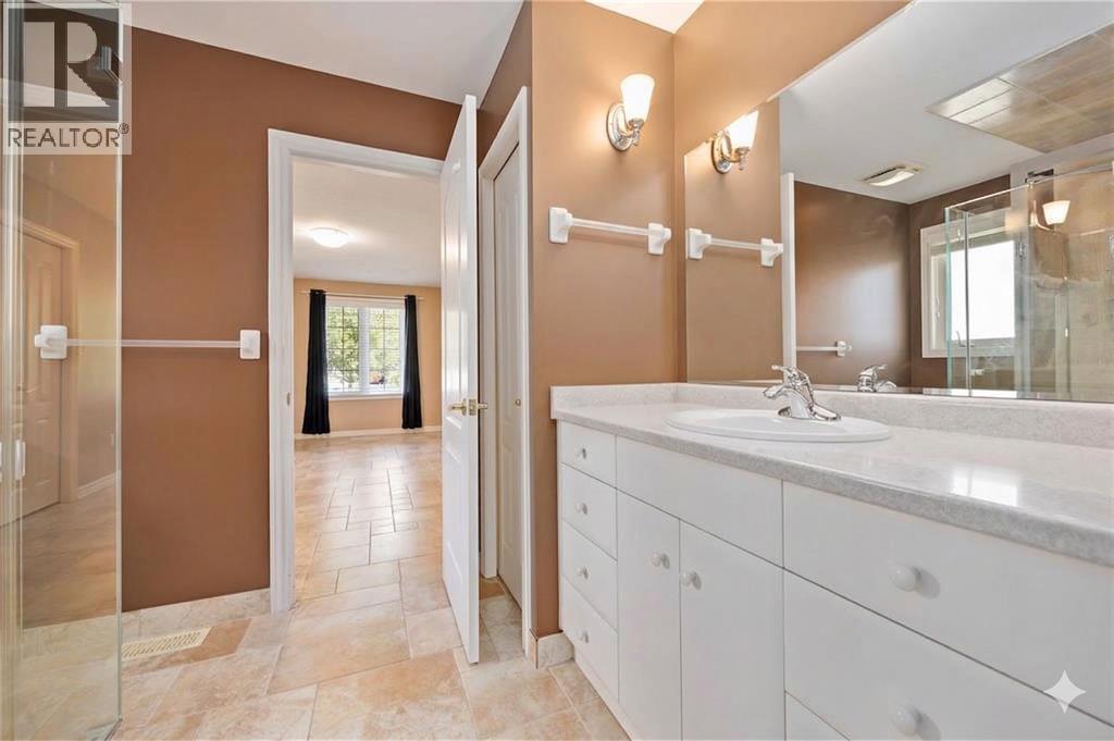 207 Cassandra Boulevard, Sarnia, Ontario  N7S 0A3 - Photo 12 - 26011413