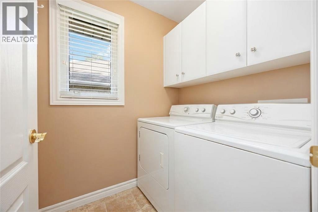 207 Cassandra Boulevard, Sarnia, Ontario  N7S 0A3 - Photo 13 - 26011413